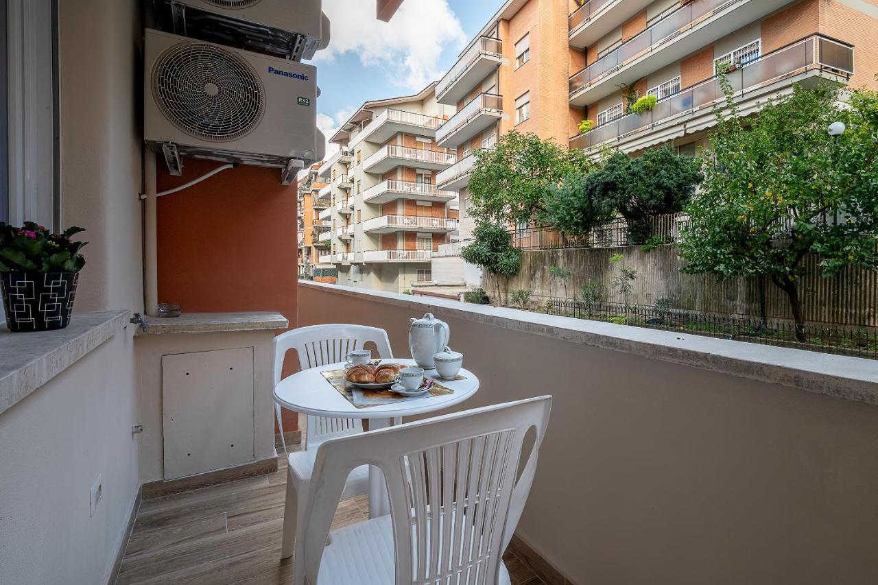 רומא Emily Valles Apartment Saint Peter'S מראה חיצוני תמונה